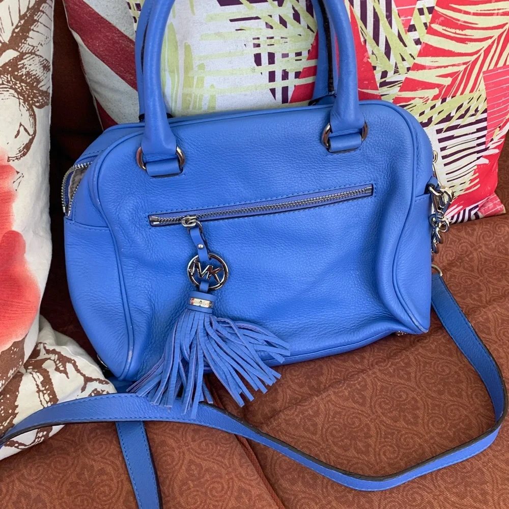 MICHAEL KORS BUTTERY LEATHER CROSSBODY PURSE